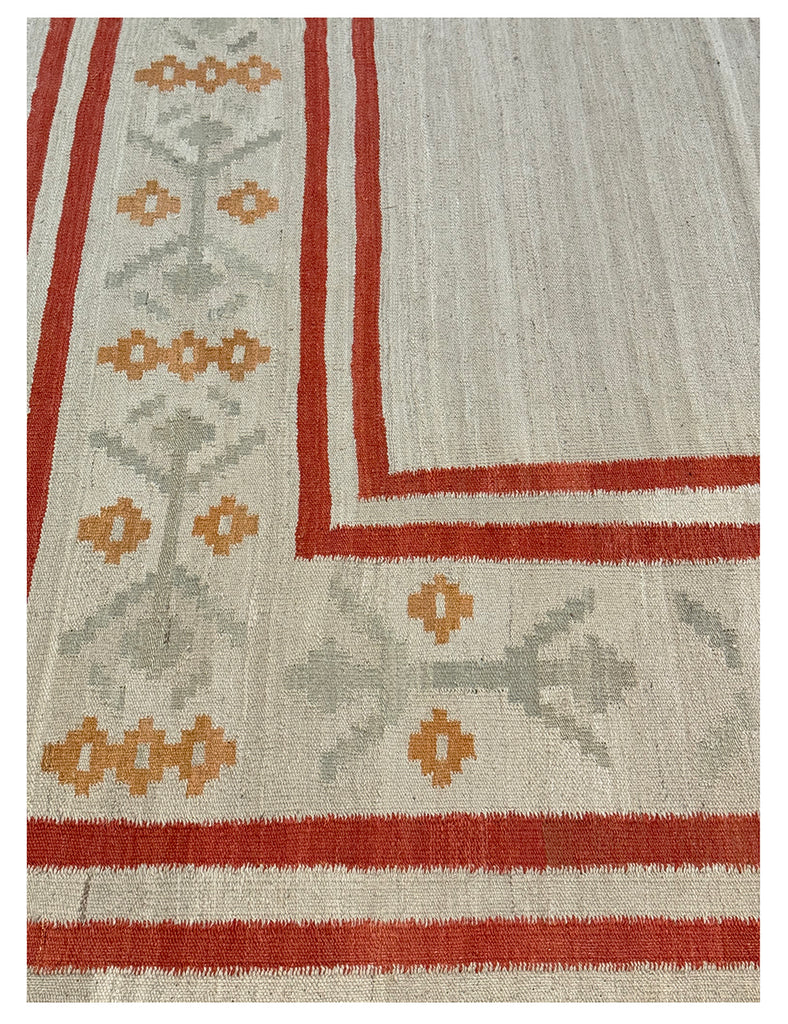 Scandinavian Kilim | 245cm x 180cm | Scandinavian Design | Emma Mellor