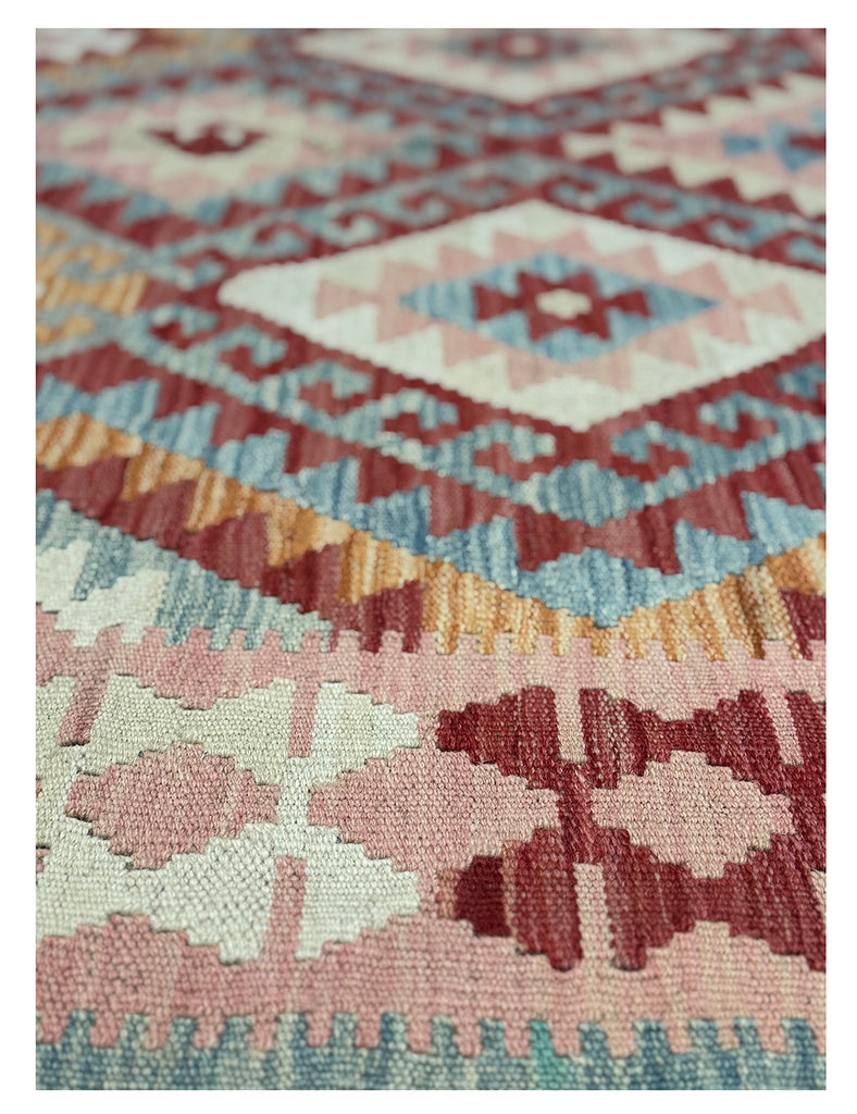 Kilim Rug |  253cm x 182cm | Chalk Kilim Rug | Emma Mellor Rugs London