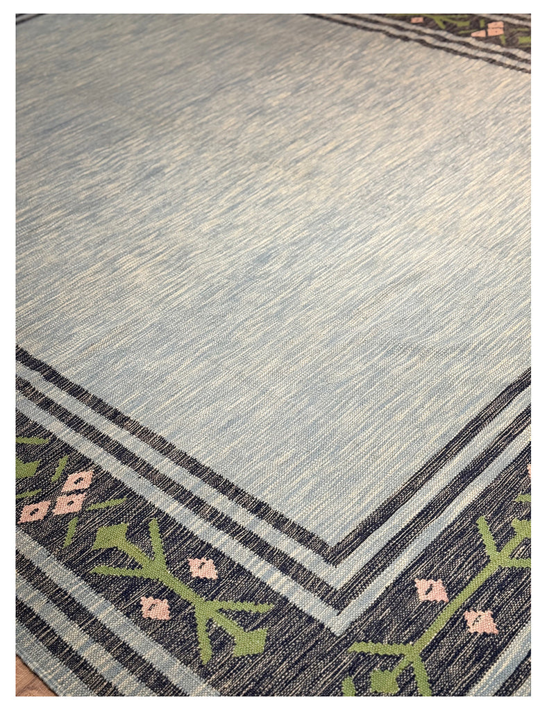 Scandinavian Kilim | 303cm x 245cm | Scandinavian Design | Emma Mellor