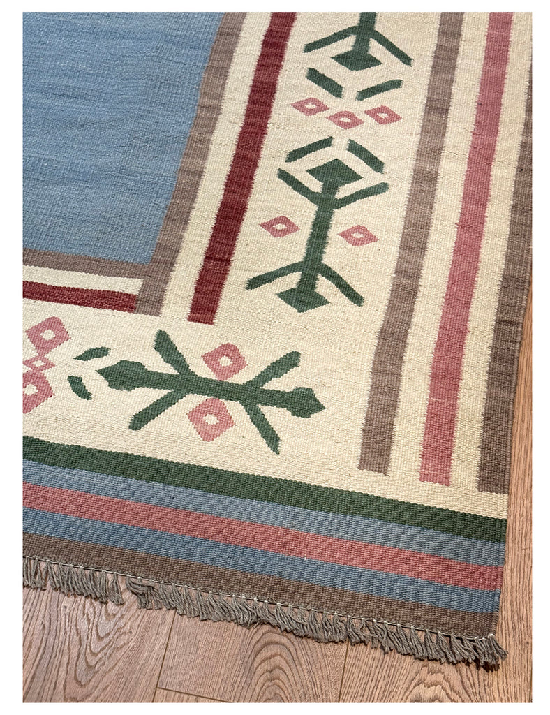 Scandinavian Kilim | 300cm x 245cm | Scandinavian Design | Emma Mellor