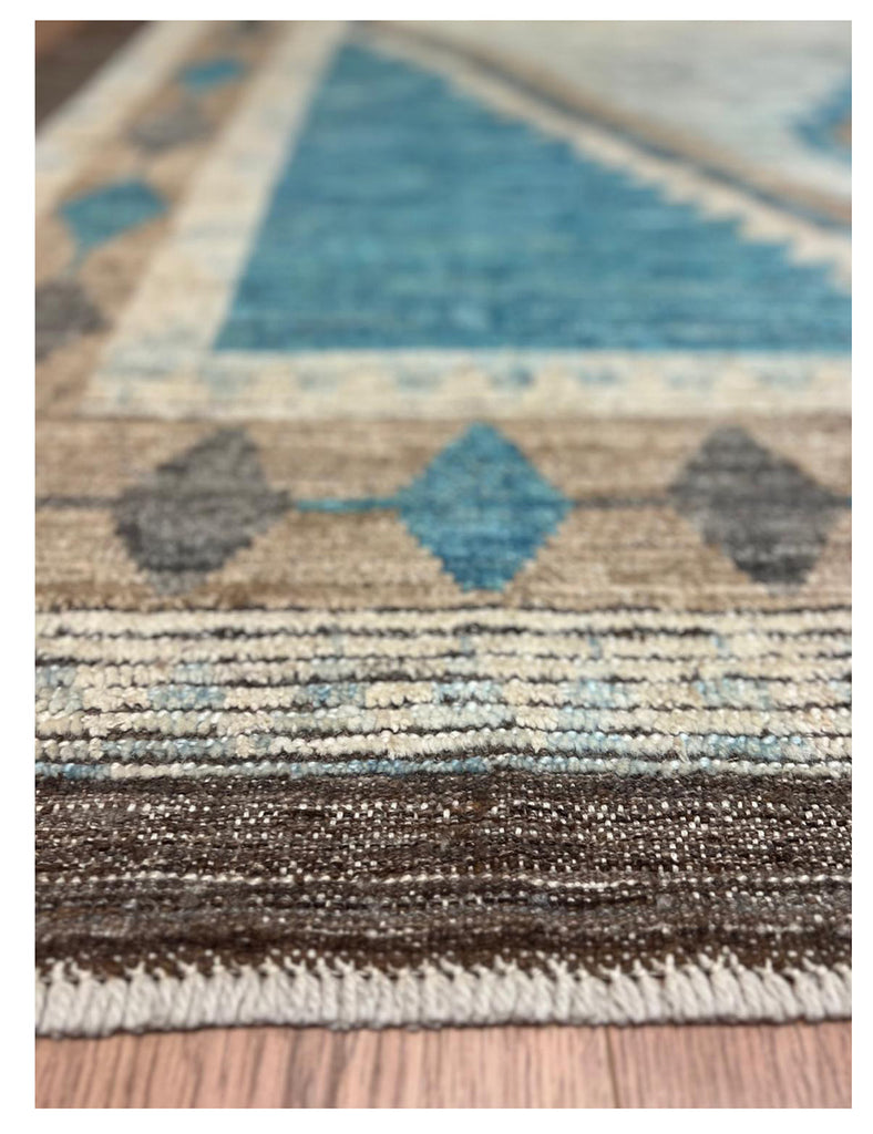 Topov Rug | 283cm x 189cm | Contemporary Rugs | Emma Mellor Rugs